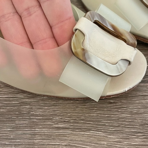 Stuart Weitzman Vintage Translucent Peep Toe Bow Slingback Sandals, Size 6.5N - Picture 3 of 9